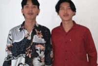 Bimantara (Baju Merah) Ketua GAM Kepri dan Yogi Saputra (Baju Batik) Sekretaris | f. Red