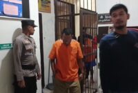 Kepolisian Resor Lingga menetapkan empat orang sebagai tersangka dalam kasus pengancaman, pengrusakan, dan kepemilikan senjata tajam terkait konflik lahan di Desa Tinjul. Keempat tersangka berinisial M, S, HM, dan HR | f. Wndy