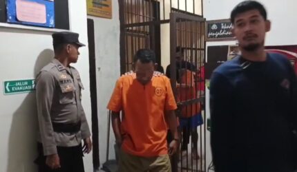 Kepolisian Resor Lingga menetapkan empat orang sebagai tersangka dalam kasus pengancaman, pengrusakan, dan kepemilikan senjata tajam terkait konflik lahan di Desa Tinjul. Keempat tersangka berinisial M, S, HM, dan HR | f. Wndy