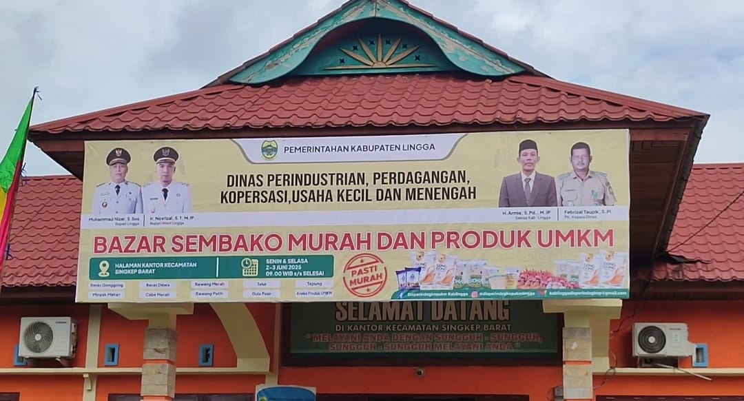 Diserbu Sejak Fajar, Bazar Murah Singkep Barat Jadi Pelipur Lara Warga Menjelang Idul Adha | f. Red