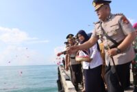 Tabur Bunga di Laut, Polres Lingga Kobarkan Semangat Bhayangkara: Menghormati Pahlawan, Menyambut HUT ke-79 dengan Jiwa Pengabdian | f. Red