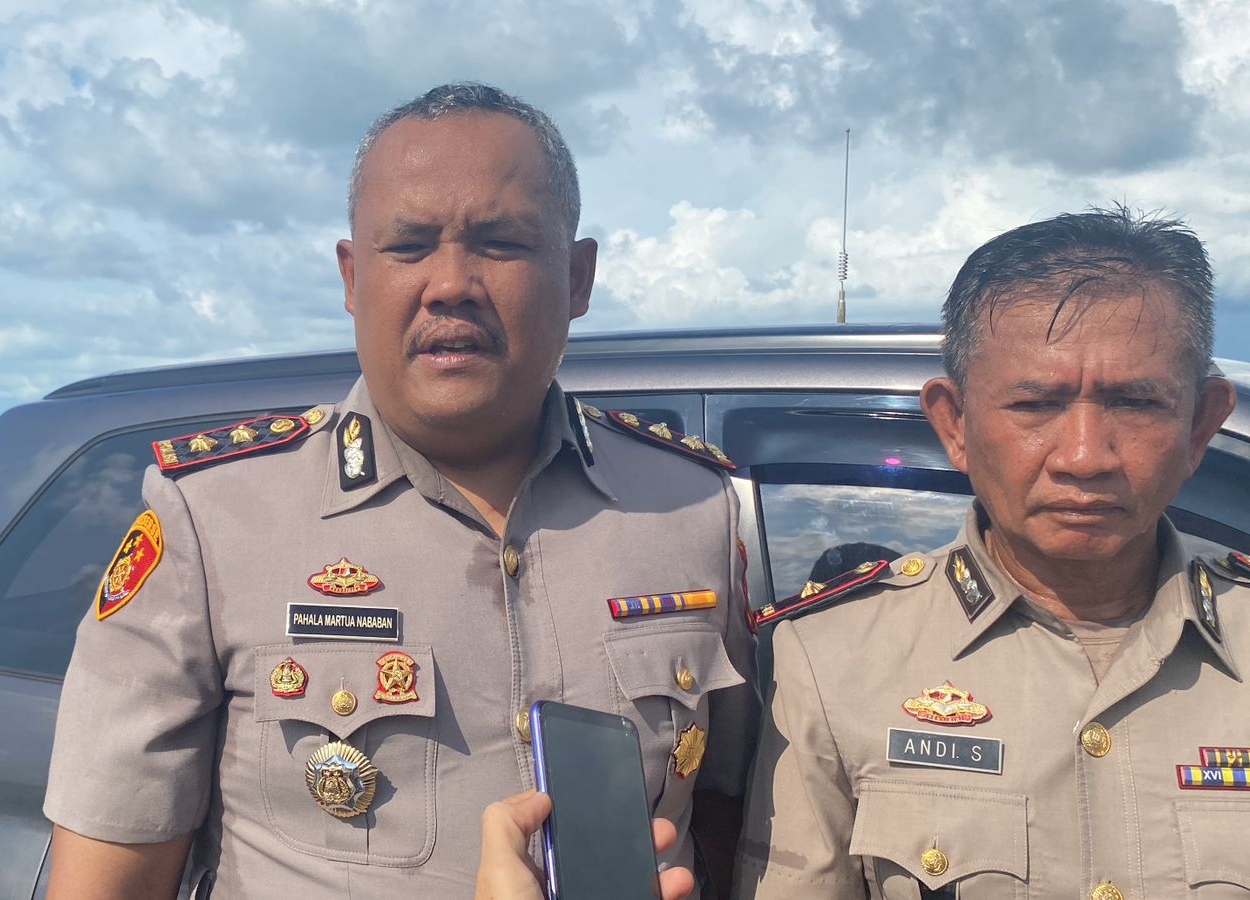 Tabur Bunga di Laut, Polres Lingga Kobarkan Semangat Bhayangkara: Menghormati Pahlawan, Menyambut HUT ke-79 dengan Jiwa Pengabdian | f. Red