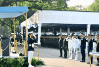 Presiden Prabowo Subianto memimpin langsung Upacara Prasetya Perwira (Praspa) Tentara Nasional Indonesia (TNI) dan Kepolisian Negara Republik Indonesia (Polri) Tahun 2025 yang digelar di halaman Istana Merdeka, Jakarta, pada Rabu, 23 Juli 2025. Foto: BPMI Setpres