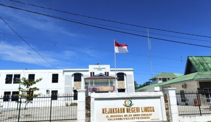 Kantor Kejaksaan Negeri Lingga | f. Vatawari