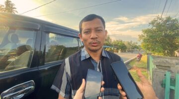 Kasi Pidana Umum (Pidum) Kejari Lingga, Dhonny Armandos saat diwawancarai rekan media, Rabu 09 Juli 2025 | f. YKM