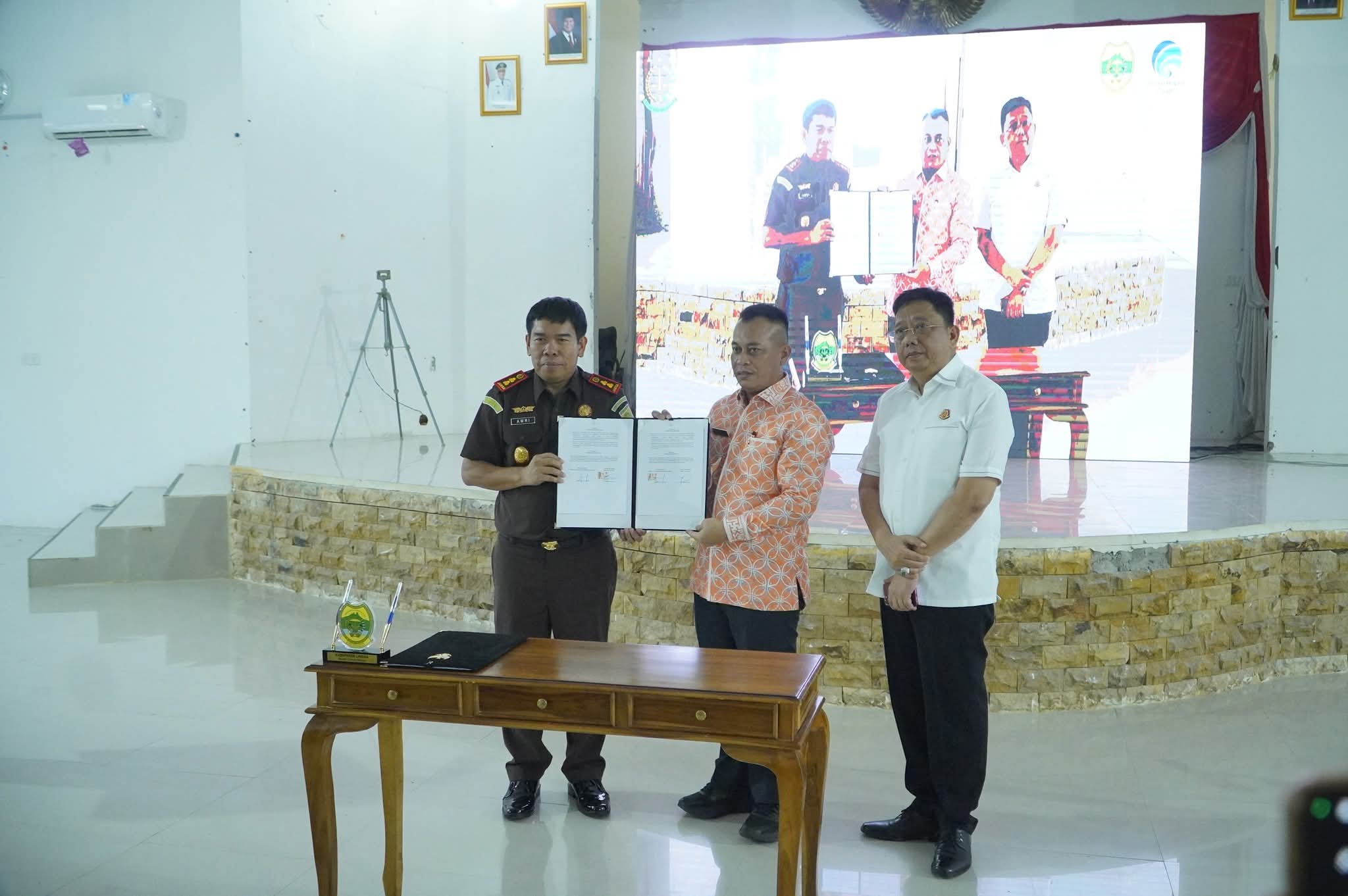 Program Desa JUARA Diluncurkan di Lingga, Kajati Kepri Tegaskan Perang Total Terhadap Korupsi | f. Red