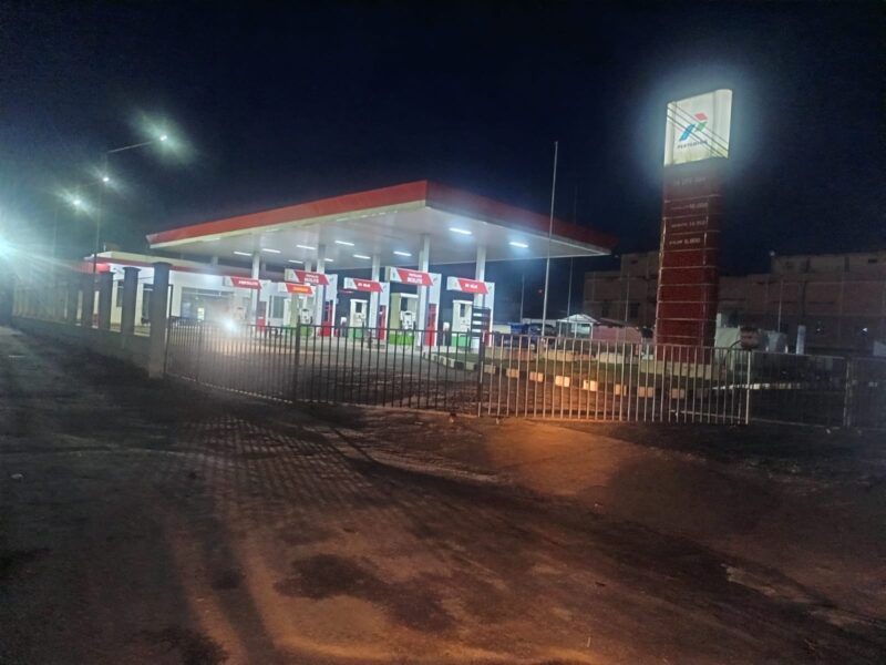 SPBU satu-satunya di kota Dabo Singkep tutup karena stok BBM habis | f. Budi