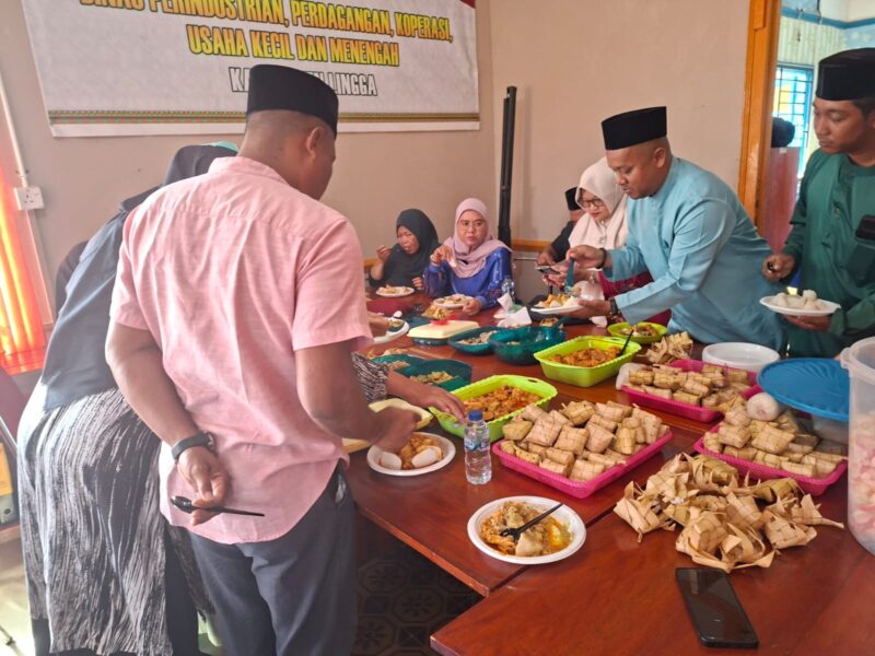 Dulu THL dan PTT, Kini Jadi PPPK: Pegawai DisperindagKop Lingga Gelar Syukuran Penuh Haru dan Doa | f. Red