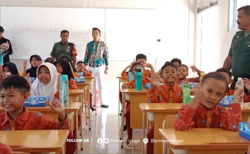 SDN 012 Singkep Sambut Antusias Program Makan Bergizi Gratis: Dukungan Penuh untuk Masa Depan Generasi Emas | f. Prokopim Lingga