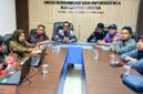 Dinas Komunikasi dan Informatika (Diskominfo) Kabupaten Lingga melalui Bidang Informasi dan Komunikasi Publik (IKP) menggelar rapat internal guna mempersiapkan pengumpulan data Evaluasi dan Monitoring (Emonev) Keterbukaan Informasi Publik Tahun 2025 | f. Diskominfo Lingga
