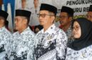 Sekda Lingga Kukuhkan Pengurus PGRI 2025–2030: Guru Bukan Sekadar Pendidik, Tapi Pilar Pembangunan | f. Diskominfo Lingga