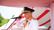 Bupati Nizar Pimpin Upacara HUT ke-80 RI di Lingga: Wujud Persatuan dan Semangat Kemerdekaan | f. Diskominfo Lingga