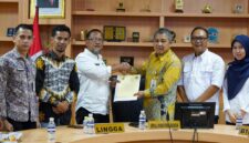 Pemkab Lingga Resmi Terima Hibah Aset Pelabuhan Sei Tenam dari Pemprov Kepri | f. Diskominfo Lingga