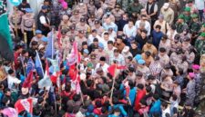 Pimpinan DPRD Kepri Janji Kawal Aspirasi Mahasiswa Hingga ke Pemerintah Pusat | f. Budi