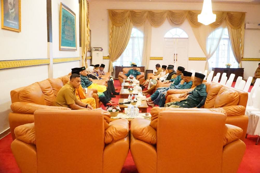 Bupati dan Wakil Bupati Lingga Gelar Rakor Persiapan Dialog Pemerintah Bersama DPRD dan Ormas | f. Diskominfo Lingga