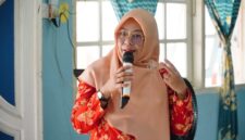 Ketua DWP Kabupaten Lingga Ajak Keluarga Wujudkan Rumah Tangga Harmonis di Senayang | f. Diskominfo Lingga