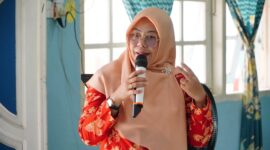Ketua DWP Kabupaten Lingga Ajak Keluarga Wujudkan Rumah Tangga Harmonis di Senayang | f. Diskominfo Lingga