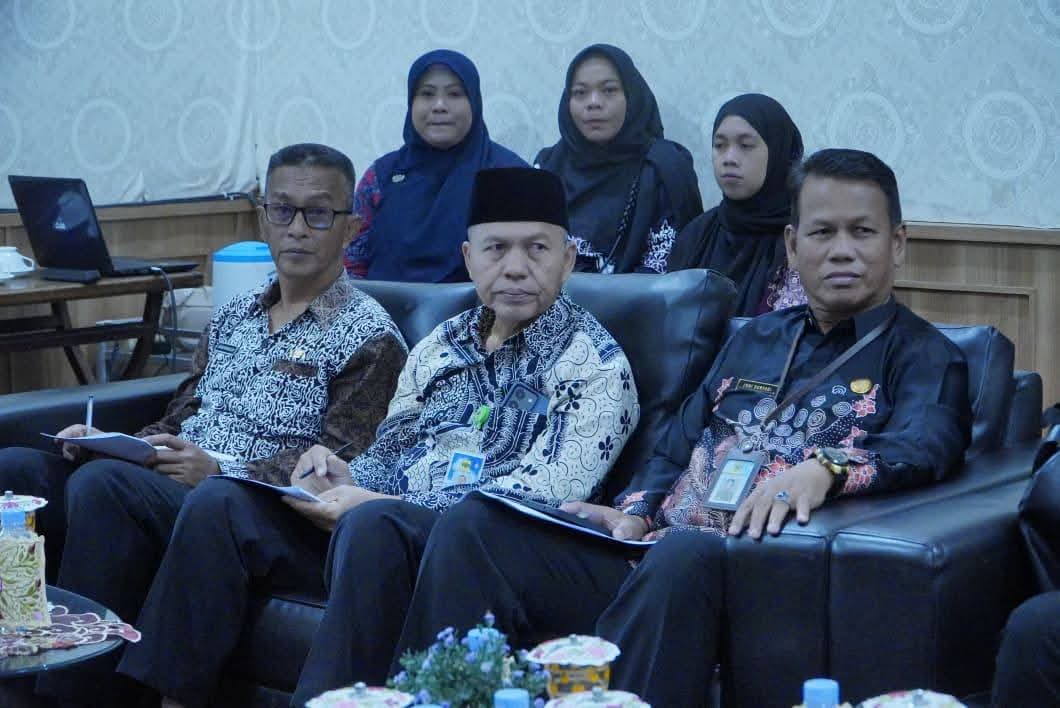 Disdikpora Lingga Gelar Rapat Koordinasi Program Wajib Belajar 13 Tahun: Fokus Tangani Anak Tidak Sekolah dan Risiko Putus Sekolah | f. Diskominfo Lingga