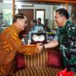 Dansesko TNI Anjangsana Dengan Mantan Panglima TNI Jenderal TNI (Purn) Endriartono Soetarto | f. Puspen TNI