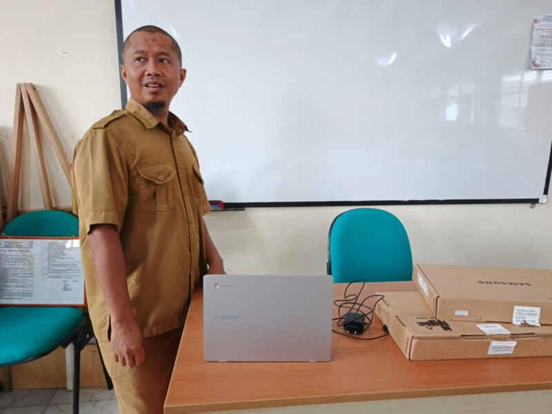 Kasus Chromebook Nadiem Makarim: Sekolah di Lingga Akui Banyak Perangkat Tak Terpakai | f. Wandy