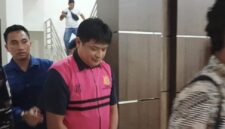 DY, tersangka kasus dugaan korupsi proyek jembatan Desa Marok Kecil pada tahun anggaran 2022, 2023, dan 2024 | f. Vatawari