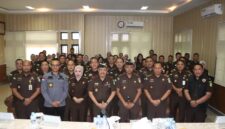 Kajati Kepri J. Devy Sudarso Kunker ke Kejari Karimun, Dorong Kinerja Humanis dan Berkeadilan | f. Kejati Kepri