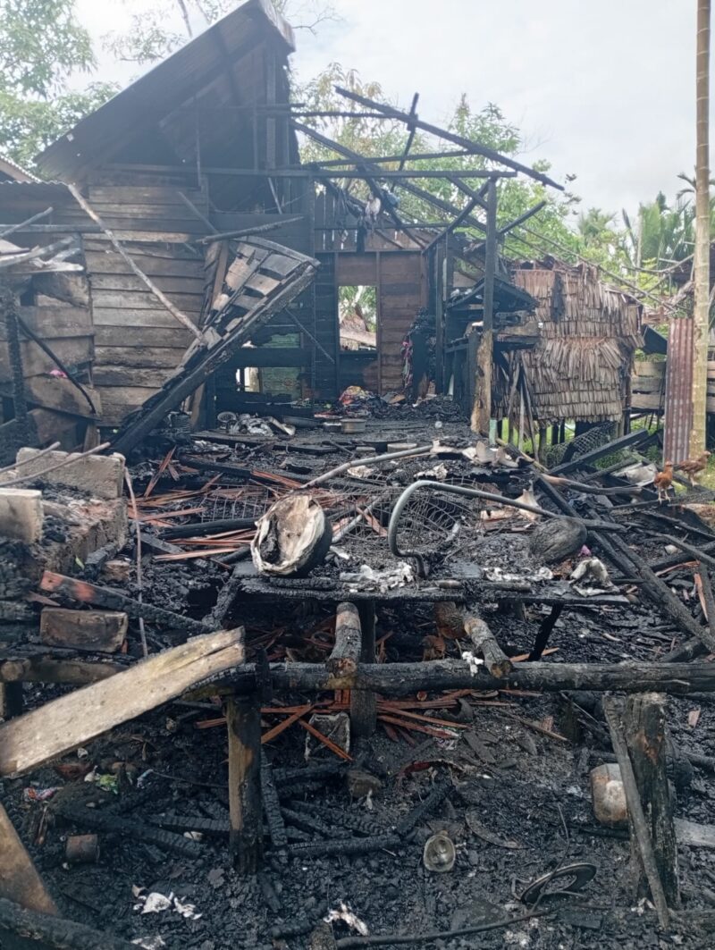 Kebakaran di Lingga Timur Hanguskan Rumah Warga, Diduga Bermula dari Api Dapur | f. Red