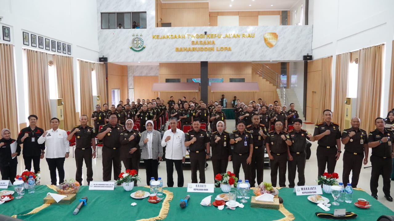 Komjak RI Kunjungi Kejati Kepri: Dorong Transparansi, Akuntabilitas, dan Integritas Kejaksaan | f. Kejati Kepri