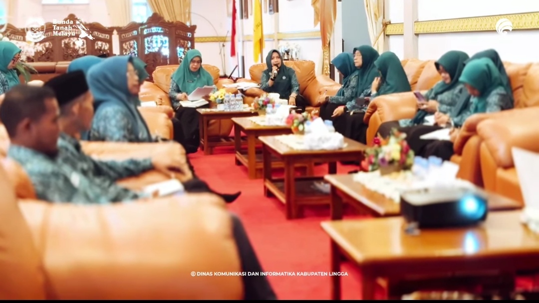 Ketua TP PKK Lingga Tegaskan Sinergi Kader dalam Evaluasi Program Kerja 2025 | f. Diskominfo Lingga