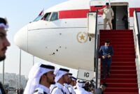 Presiden Republik Indonesia, Prabowo Subianto tiba di Doha, Qatar pada Jumat, 12 September 2025 pukul 15.20 waktu setempat (WS), untuk melakukan pertemuan dengan Emir Qatar, Yang Mulia Syekh Tamim bin Hamad Al-Thani Foto: BPMI Setpres