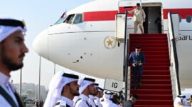 Presiden Republik Indonesia, Prabowo Subianto tiba di Doha, Qatar pada Jumat, 12 September 2025 pukul 15.20 waktu setempat (WS), untuk melakukan pertemuan dengan Emir Qatar, Yang Mulia Syekh Tamim bin Hamad Al-Thani Foto: BPMI Setpres