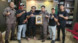 Kejari Lingga Sahabat LMG: Perpisahan Haru untuk Bapak Amriyata yang Kini Bertugas di Serdang Bedagai | f. Redaksi