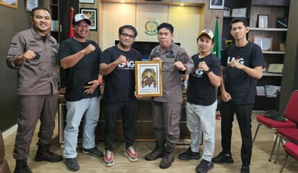 Kejari Lingga Sahabat LMG: Perpisahan Haru untuk Bapak Amriyata yang Kini Bertugas di Serdang Bedagai | f. Redaksi