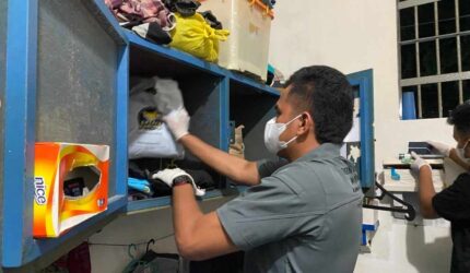 Pastikan Hunian Aman, Lapas Dabo Singkep Gelar Razia Gabungan Bersama APH untuk Berantas Barang Terlarang | f. Redaksi