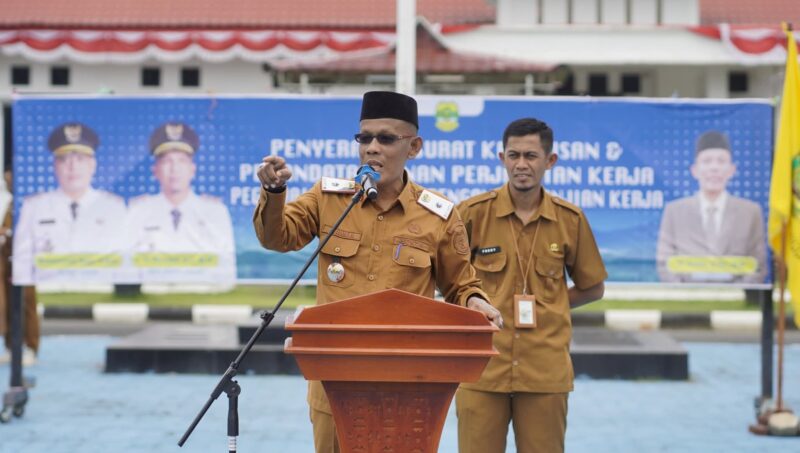 Sekretaris Daerah Kabupaten Lingga, H. Armia | f. Diskominfo Lingga