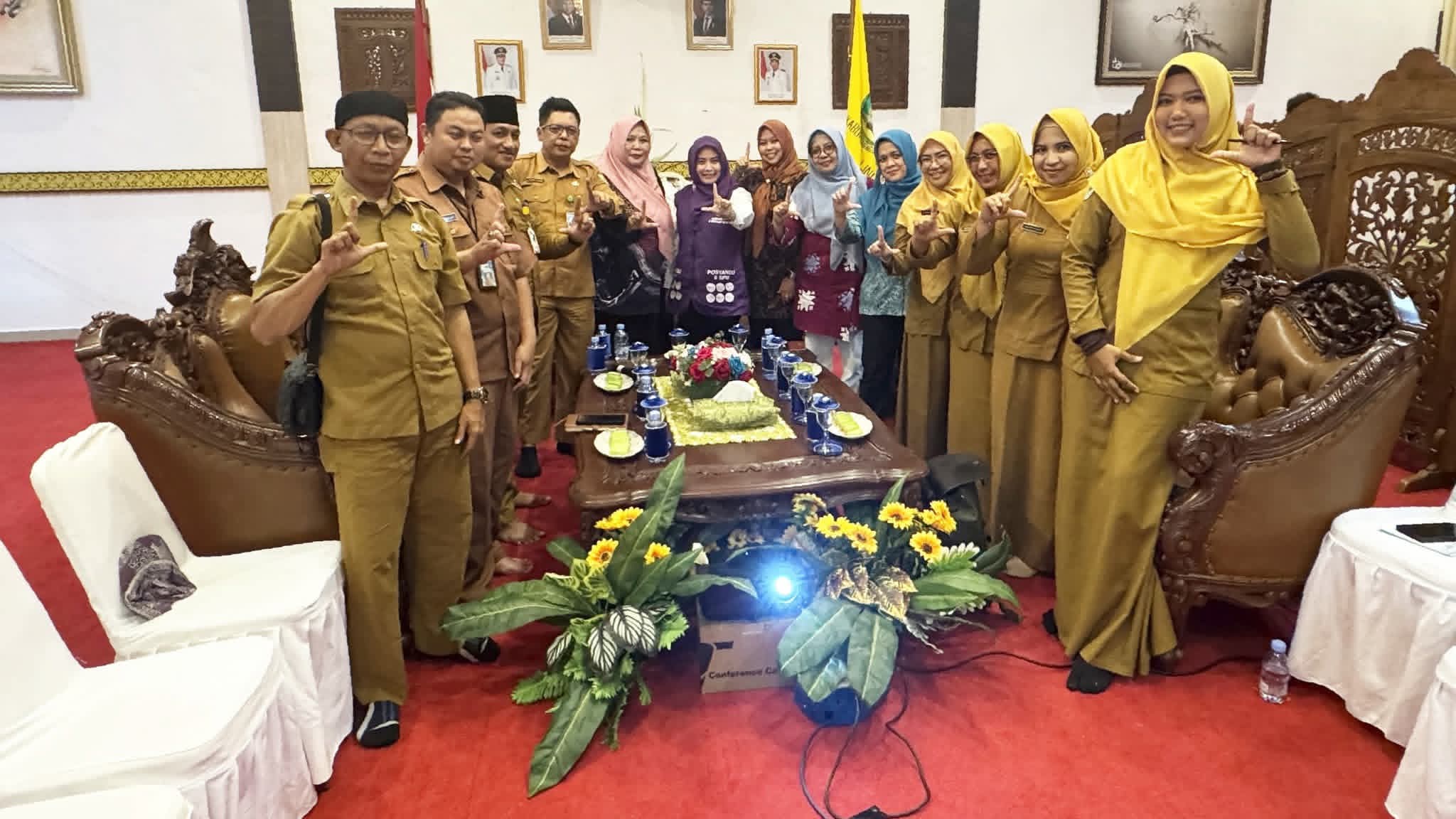 Kader Posyandu Dahlia Desa Tanjung Harapan Wakili Kepri pada Penilaian Kader Posyandu Berprestasi Nasional 2025 | f. Diskominfo Lingga