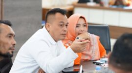 Pemkab Lingga Gelar Sosialisasi Penyusunan Renstra dan Tindak Lanjut Isu Strategis Posyandu 6 Bidang SPM | f. Diskominfo Lingga