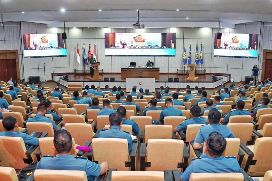 Wapang TNI: Pemimpin Harus Menjadi Tauladan dalam Sikap dan Tindakan | f. Puspen TNI