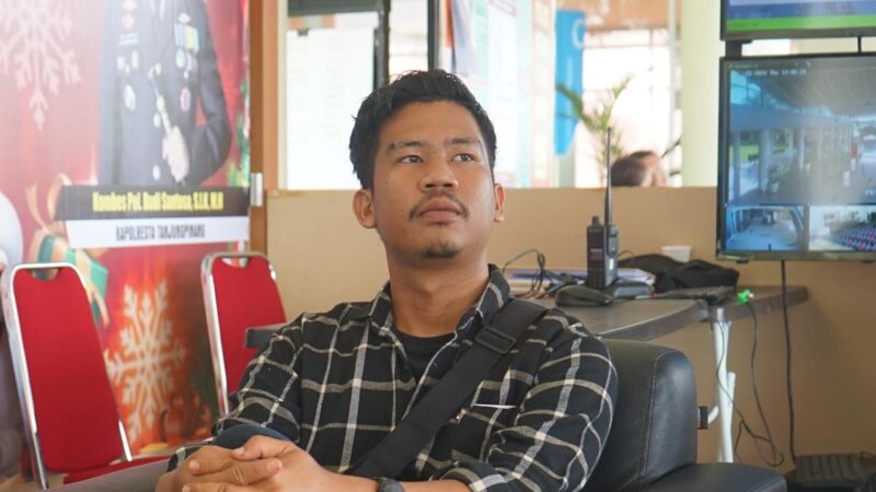 Wartawan Batam Pos perwakilan Tanjungpinang, Mohammad Ismail, berhasil menyabet juara dalam ajang bergengsi Lomba Karya Tulis RDK Award 2025 | f. Redaksi