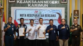 Kejari Karimun dan Koperasi Merah Putih Sungai Raya Teken Nota Kesepahaman: Wujud Nyata Dukung Pembangunan Ekonomi Desa | f. Kejati Kepri