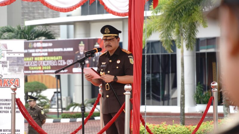 Kajati Kepri J. Devy Sudarso Ajak Generasi Muda Adhyaksa Wujudkan Kejaksaan Berintegritas di Peringatan Sumpah Pemuda ke-97 | f. Kejati Kepri