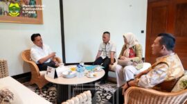Pertemuan Penuh Makna: Bupati Nizar dan Yusril Ihza Mahendra Satukan Semangat Membangun Lingga | Prokopim Lingga
