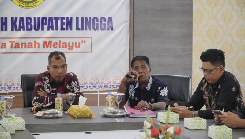 Wakil Bupati Lingga Pimpin Rapat Satgas Makan Bergizi Gratis, Targetkan 41 Titik Dapur Rampung Akhir 2025 | f. Diskominfo Lingga