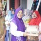 Ketua Dekranasda Lingga Serahkan APE untuk PAUD se-Kecamatan Singkep | f. Diskominfo Lingga