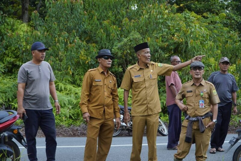 Sekda Kabupaten Lingga, H. Armia meninjau lokasi pembangunan Sekolah Rakyat beberapa waktu lalu | f. Diskominfo Lingga