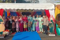 Ketua Dekranasda Lingga Resmi Buka Stand Bazar & UMKM Semarak Hari Jadi ke-22 Kabupaten Lingga | f. Diskominfo Lingga