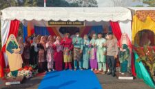 Ketua Dekranasda Lingga Resmi Buka Stand Bazar & UMKM Semarak Hari Jadi ke-22 Kabupaten Lingga | f. Diskominfo Lingga