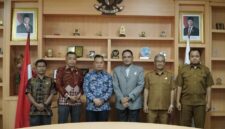 Bupati Lingga Paparkan Monev KIP 2025, Tegaskan Komitmen Transparansi Informasi Publik | f. Diskominfo Lingga