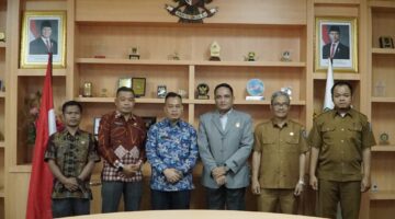 Bupati Lingga Paparkan Monev KIP 2025, Tegaskan Komitmen Transparansi Informasi Publik | f. Diskominfo Lingga