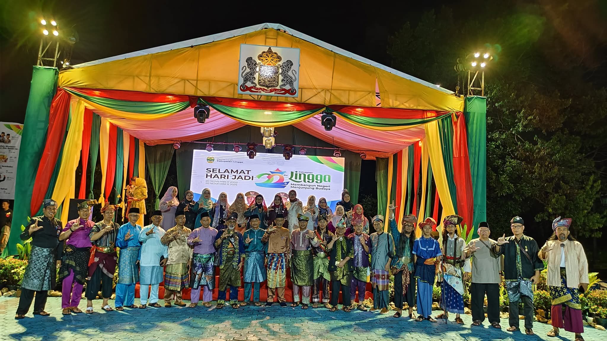 Sekda Armia Resmi Tutup Seluruh Rangkaian Peringatan Hari Jadi Kabupaten Lingga 2025 | f. Diskominfo Lingga